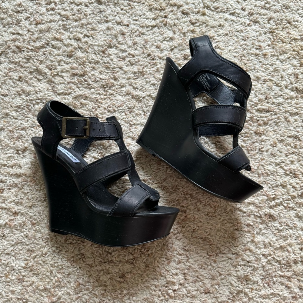 Steve Madden Wedge Sandal